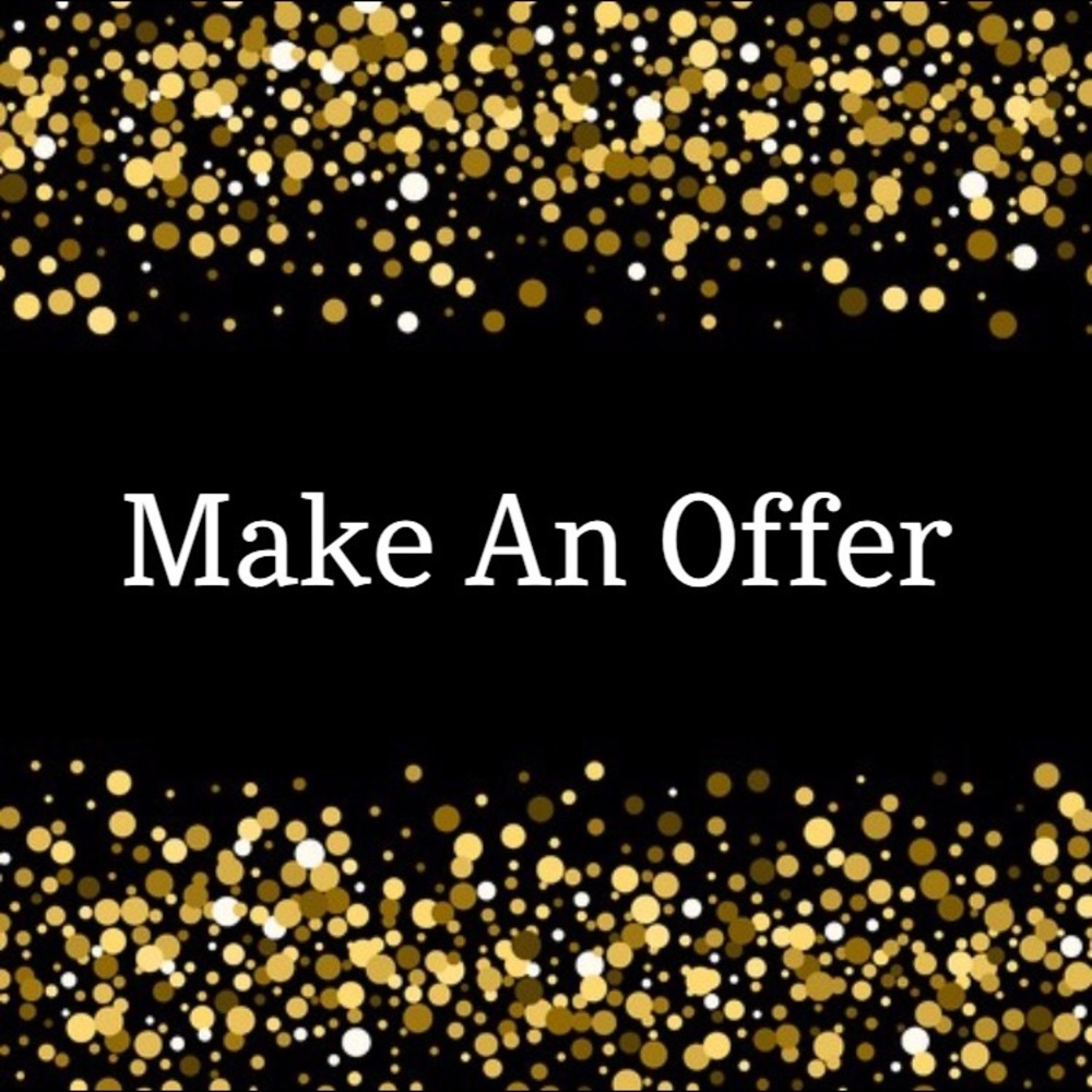 ACCEPTING ALL OFFERS🛍